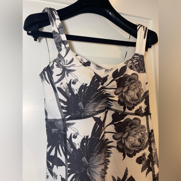 Lululemon Floral Tank Top - Picture 2 of 4